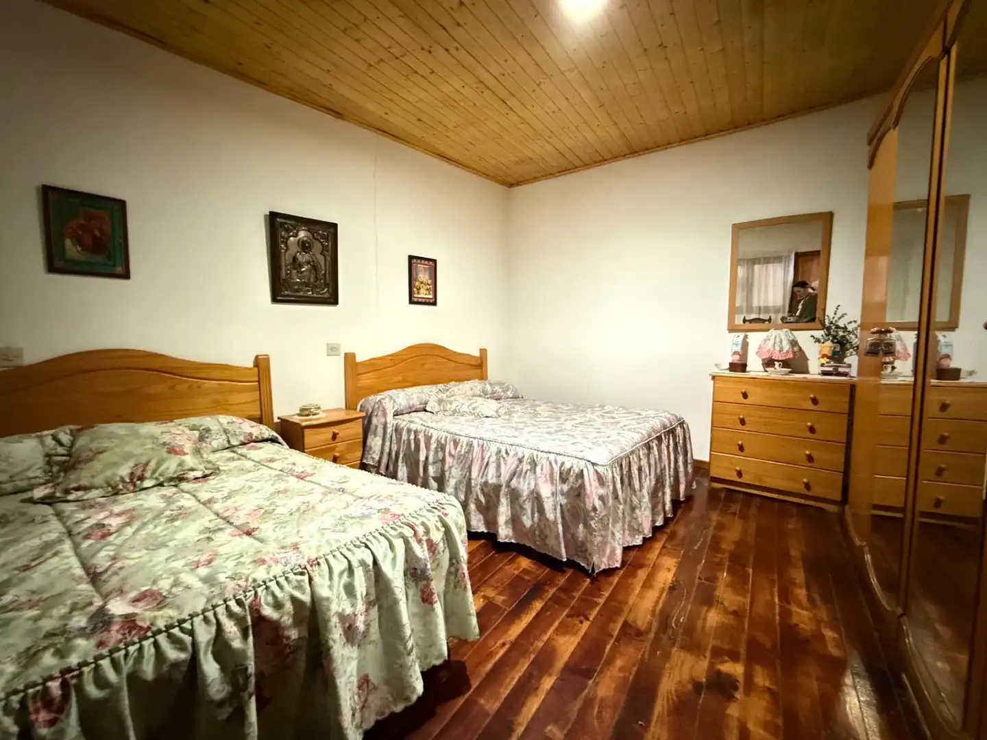 Dormitori de Casa o xalet en venda en Pantón amb Calefacció, Parquet i Traster