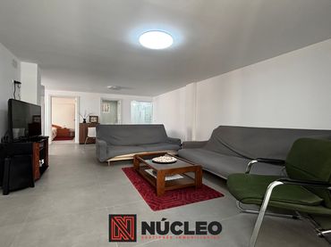 Flat with balcony for sale in Carrer d'Almagro