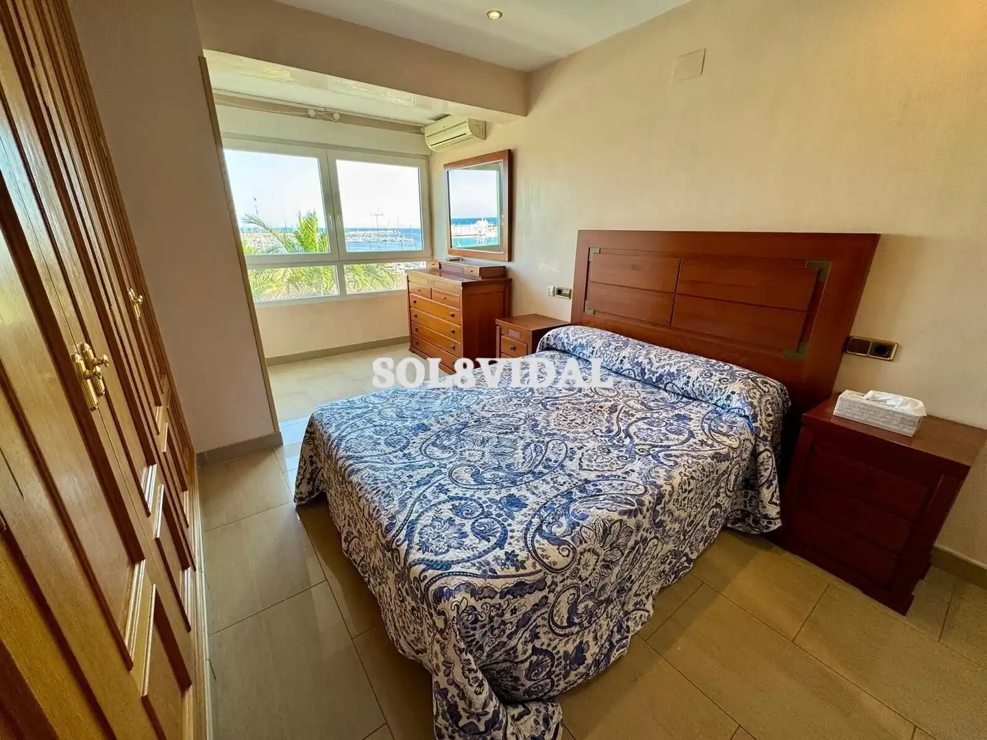 Habitación de Piso de alquiler en Torrevieja con Aire acondicionado, Calefacción y Amueblado