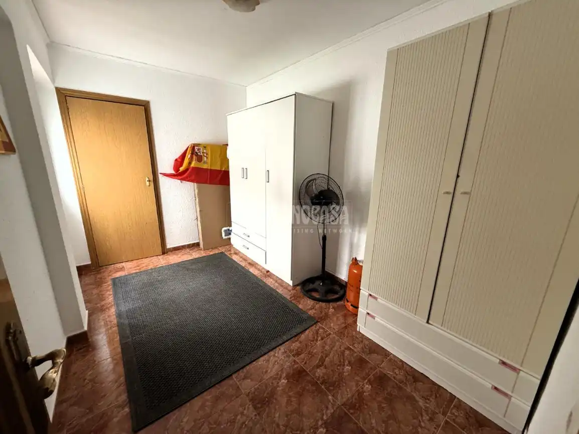 Bedroom of Flat for sale in Paterna