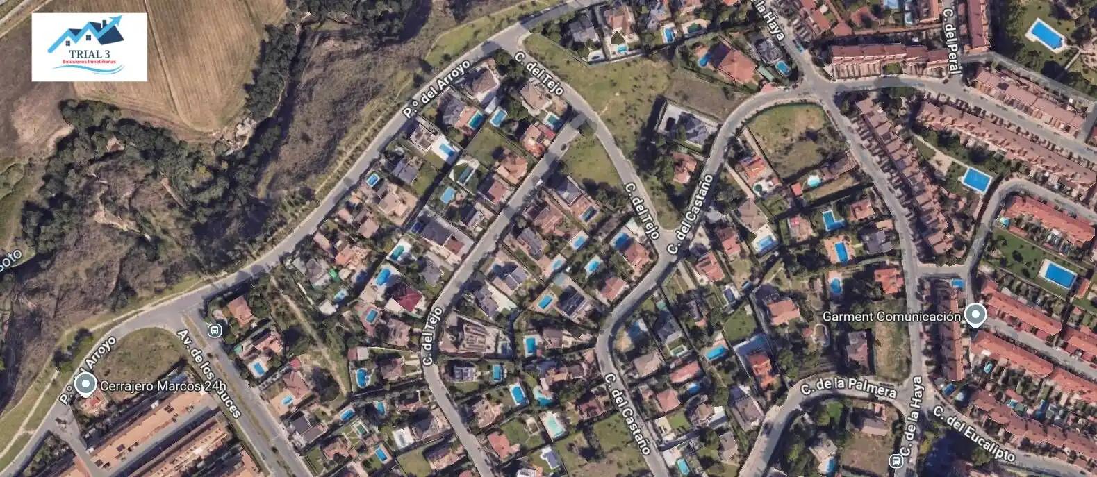 Exterior view of Detached homes for sale in Móstoles  with Private garden and Community pool