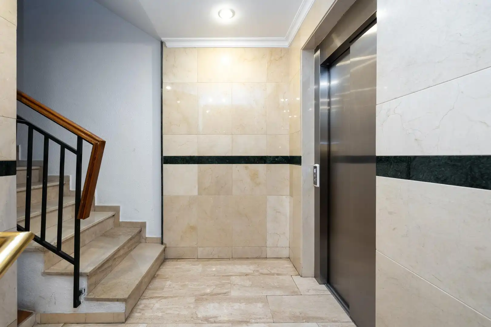 Flat with lift for sale in CAMINO DE RONDA 101, imagen 10