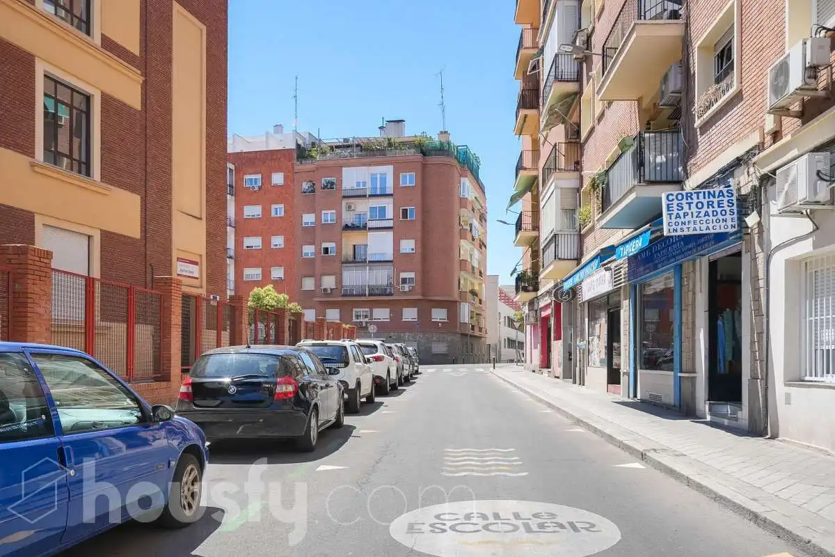 Exterior view of Flat for sale in Madrid  with Air Conditioner, Storage room and Furnished