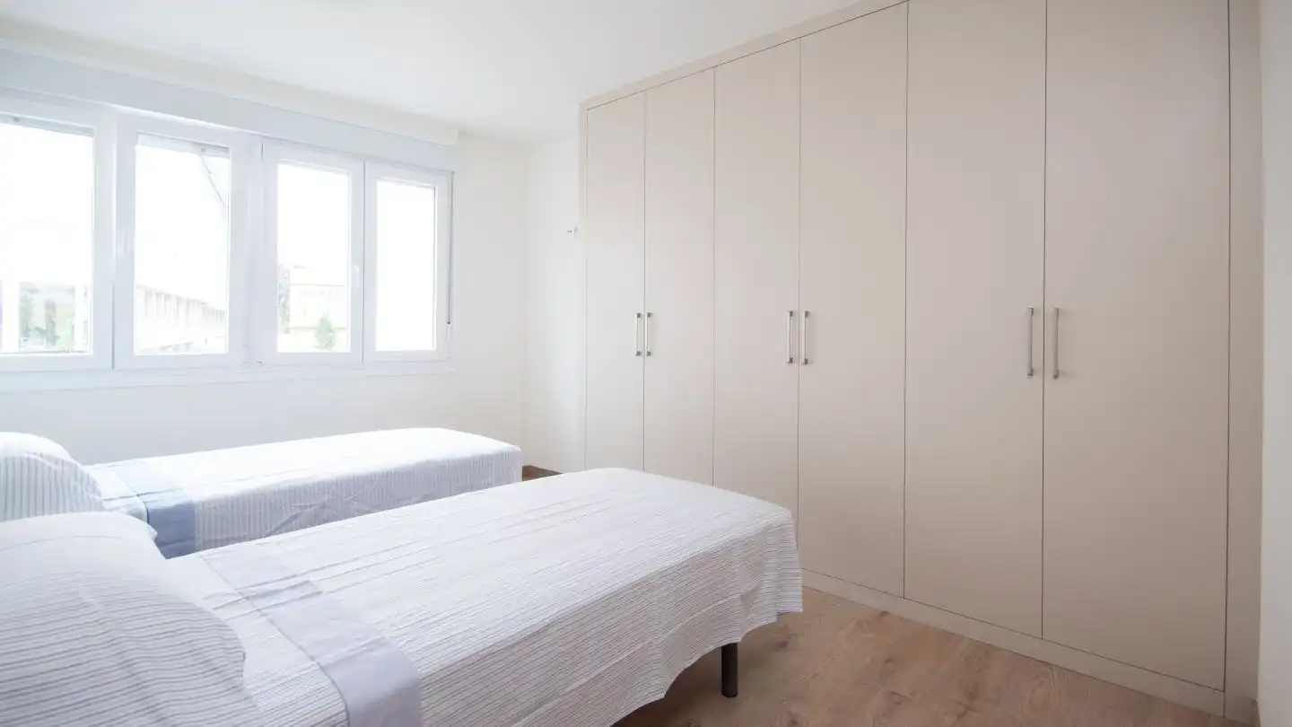 Habitación de Piso de alquiler en Carballo con Calefacción