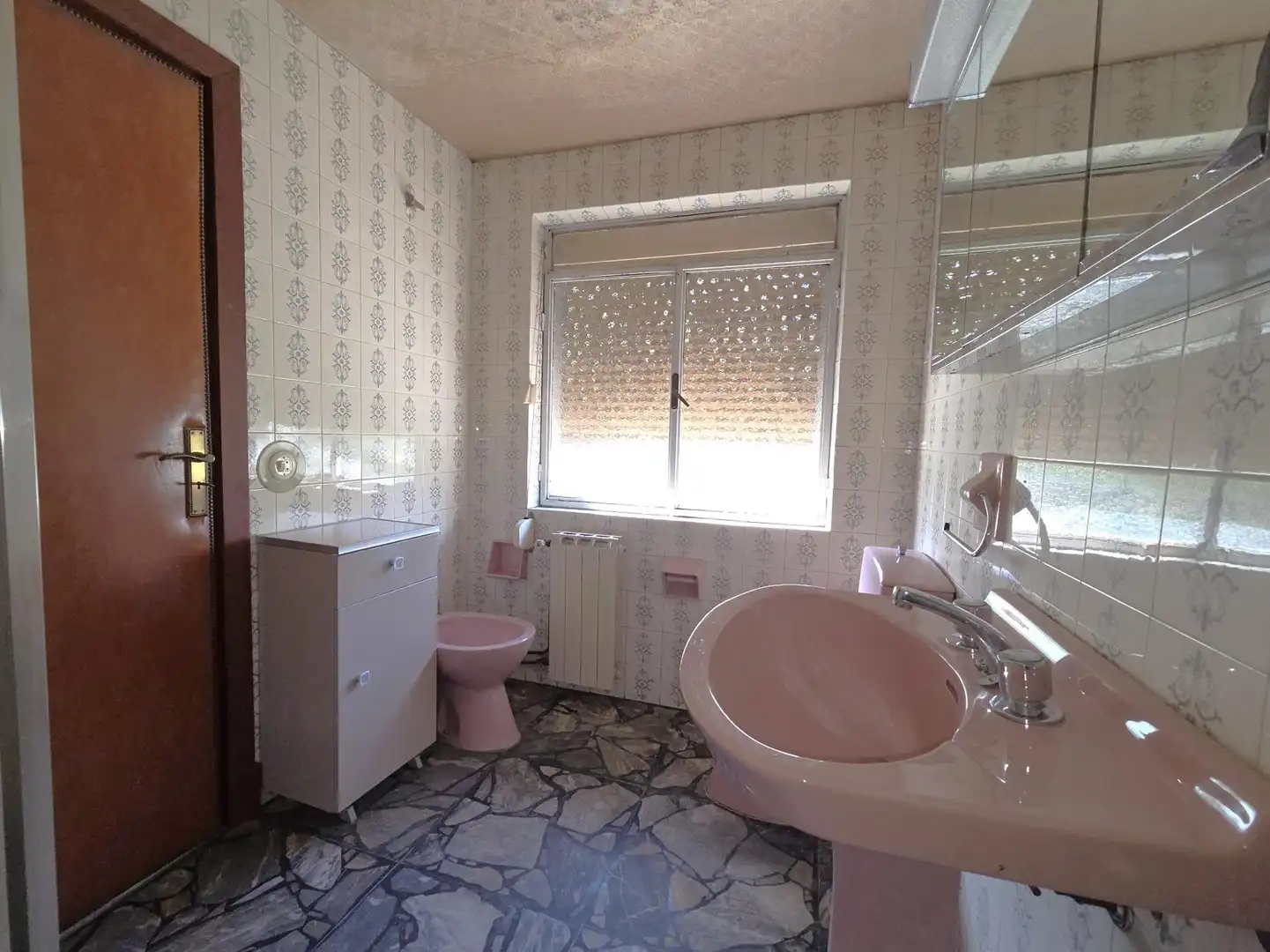 Baño de Ático en venta en Teverga con Amueblado y Balcón