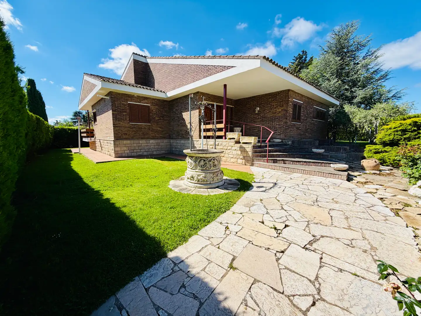 Exterior view of Houses for sale in Alpicat  with Heating, Private garden and Storage room