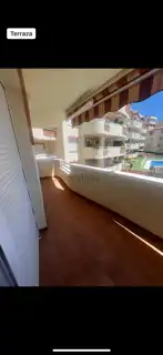 Dormitori de Pis de lloguer en Benalmádena amb Aire condicionat, Terrassa i Traster