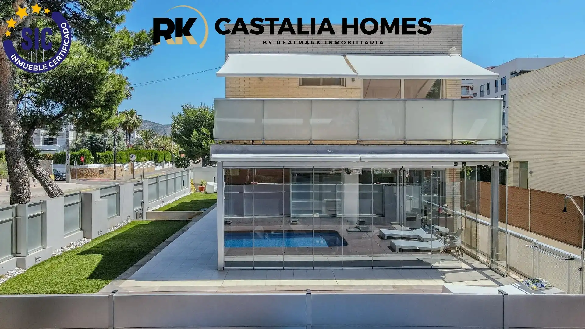 Vista exterior de Casa o xalet en venda en Benicasim / Benicàssim amb Aire condicionat, Calefacció i Jardí privat