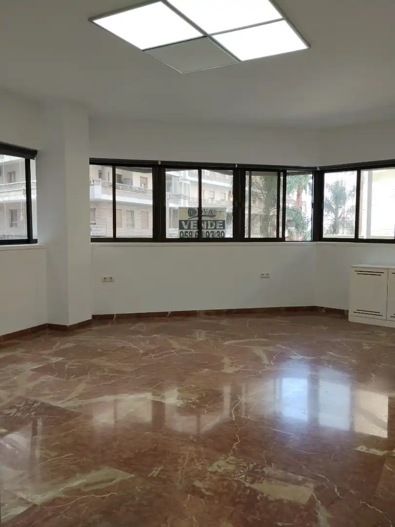 Office for rent in Motril  with Alarm