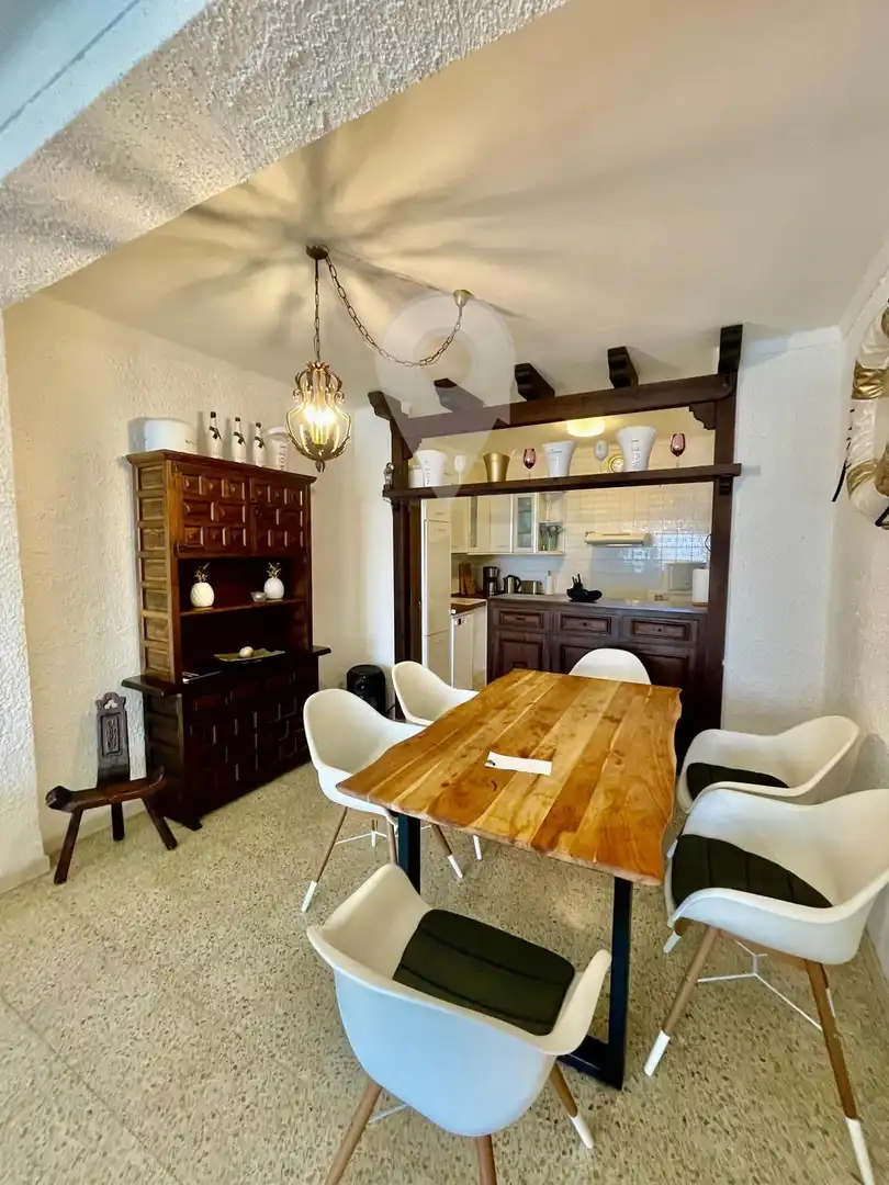 Comedor de Piso en venta en Roses con Aire acondicionado, Trastero y Amueblado