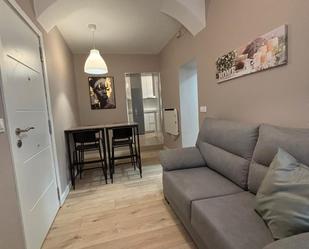 Sala d'estar de Apartament de lloguer en Plasencia amb Calefacció, Parquet i Traster