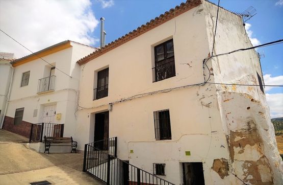 Casa adosada en venda a ABAJO, 17, Torre Alháquime