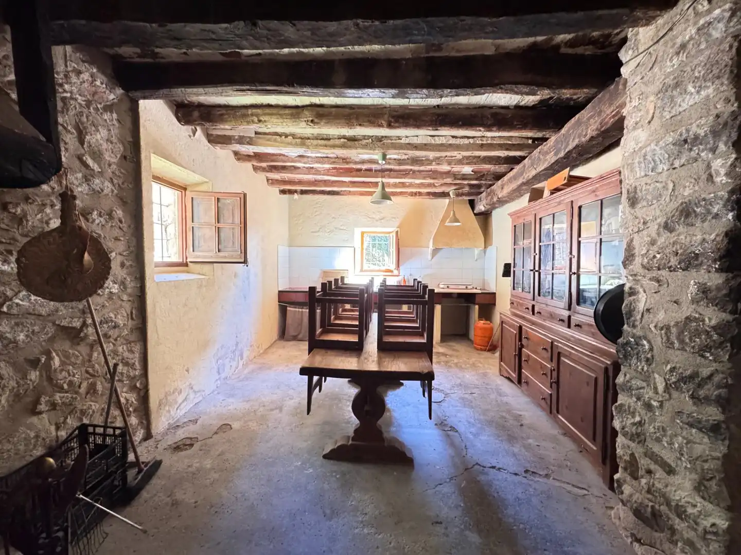 Comedor de Finca rústica en venta en Albanyà con Jardín privado, Terraza y Trastero