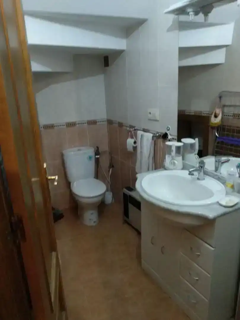 Bany de Casa adosada en venda en Ladrillar amb Moblat, Forn i Rentadora