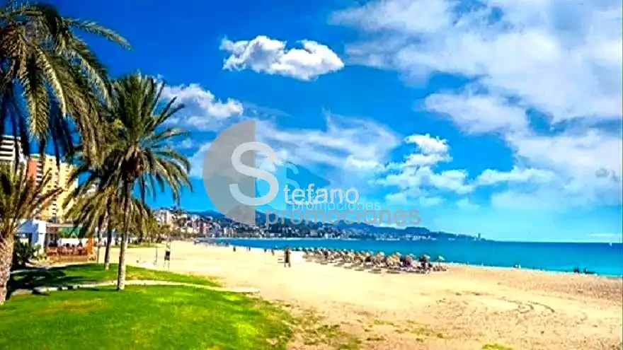 Vista exterior de Piso en venta en Marbella con Parquet y Terraza