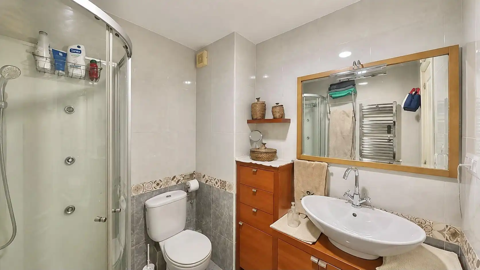 Bany de Apartament en venda en Fuenlabrada amb Aire condicionat, Calefacció i Jardí privat