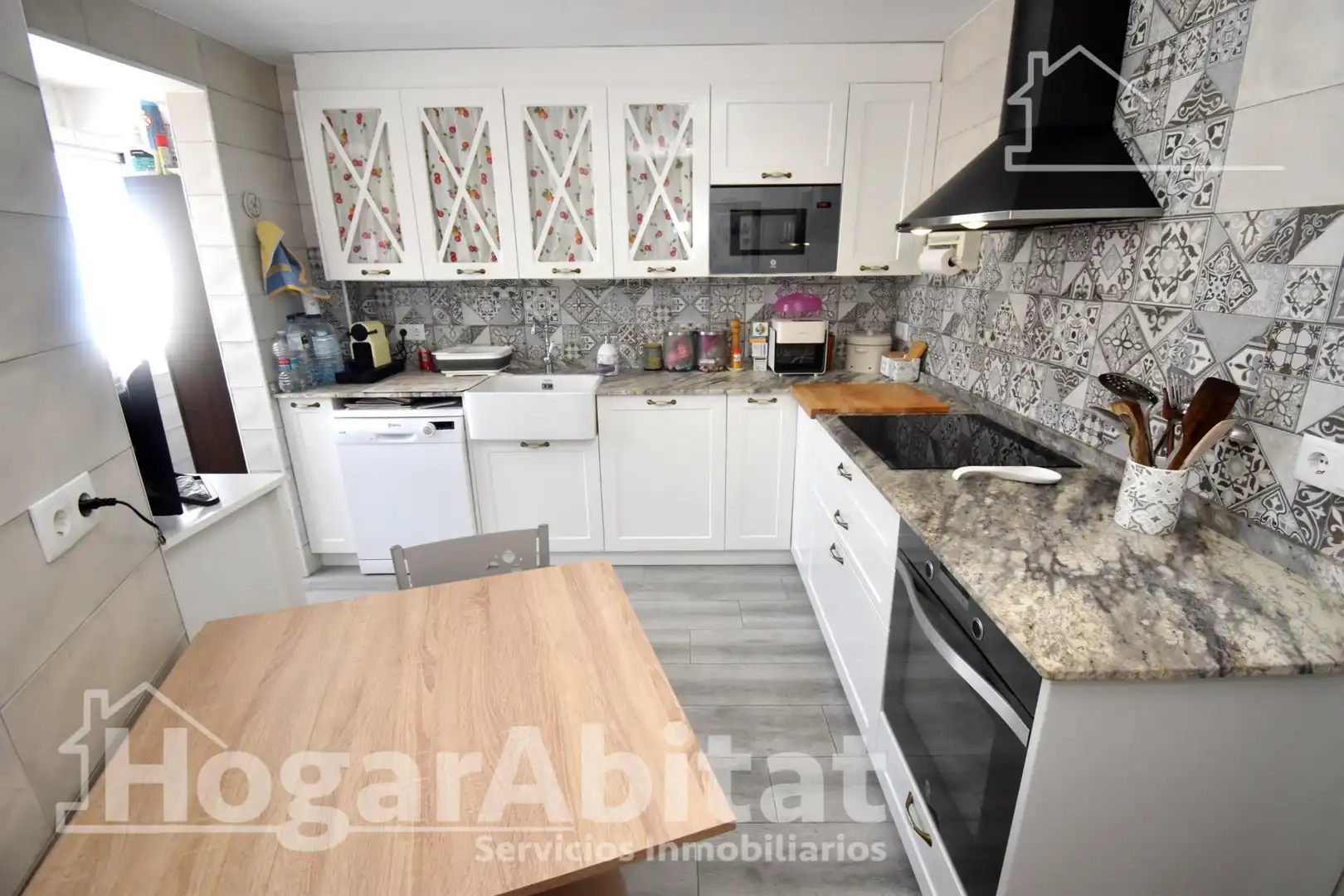 Kitchen of Flat for sale in Castellón de la Plana / Castelló de la Plana  with Air Conditioner, Heating and Furnished