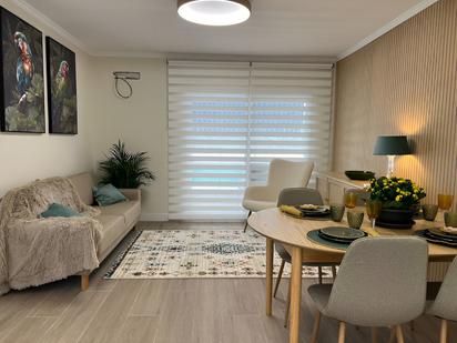 Sala d'estar de Apartament en venda en Marbella amb Terrassa i Moblat