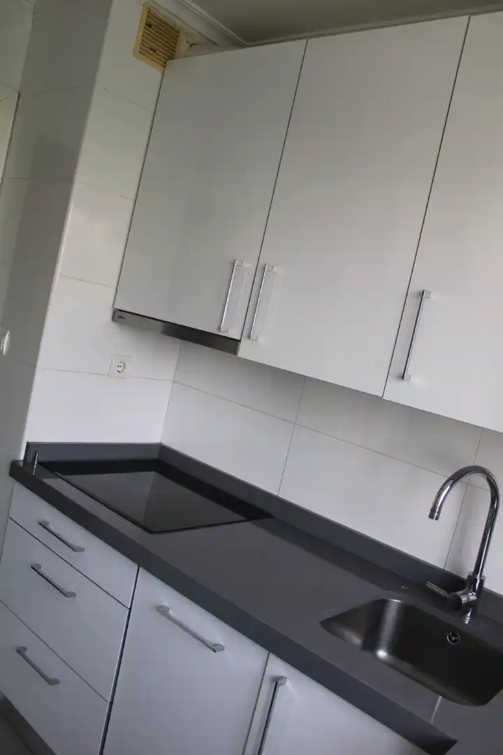 Küche von Wohnung zum Verkauf in Santander mit Heizung und Abstellraum