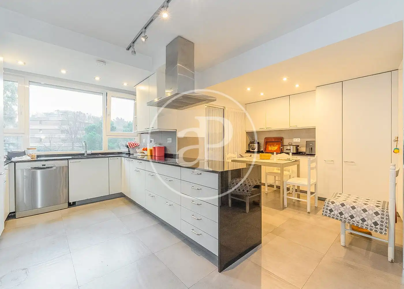 Kitchen of Flat for sale in La Moraleja  with Air Conditioner, Heating and Private garden