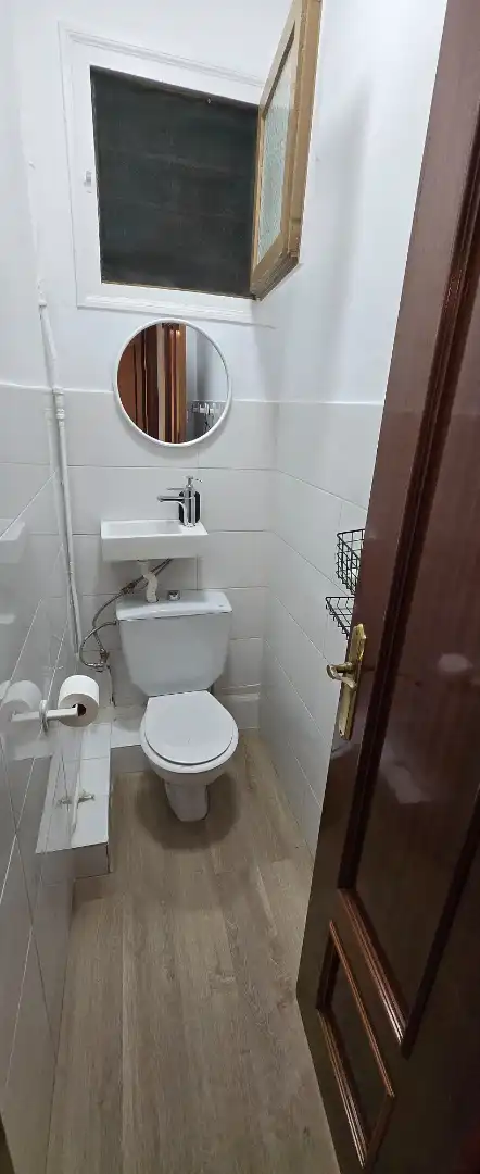 Bathroom of Flat for share in Barcelona  with Heating, Parquet flooring and Furnished