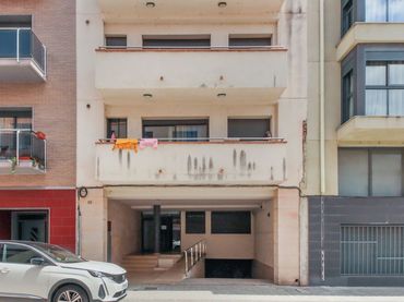Wohnung mit Balkon zum Verkauf in Carrer Juan de Àustria 25