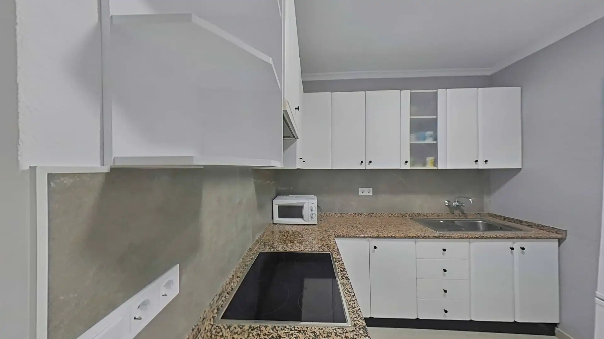 Cuina de Casa o xalet en venda en San Pedro del Pinatar amb Moblat