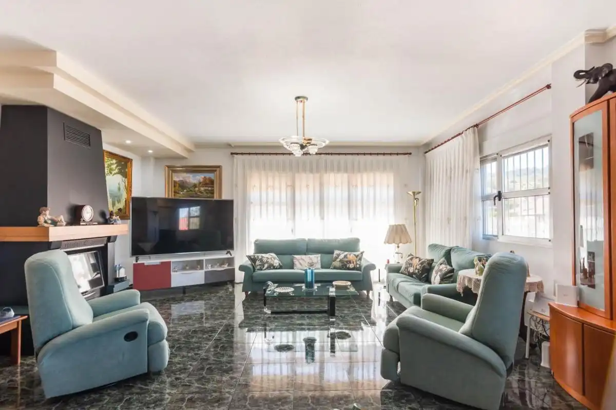 Sala d'estar de Casa o xalet en venda en Murcia amb Aire condicionat, Calefacció i Jardí privat