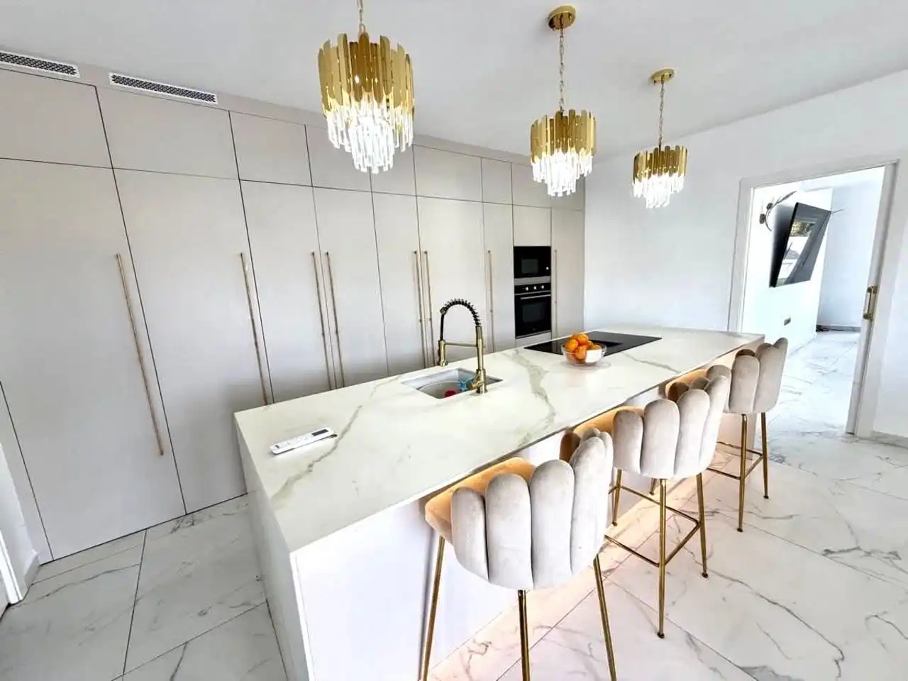 Detached house with pool for sale in Calle Calle Tramontana, imagen 9