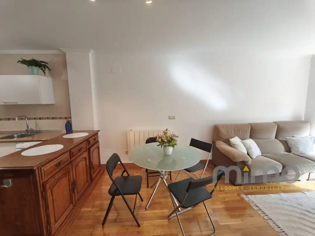Sala de estar de Piso en venta en Errenteria con Calefacción, Trastero y Balcón