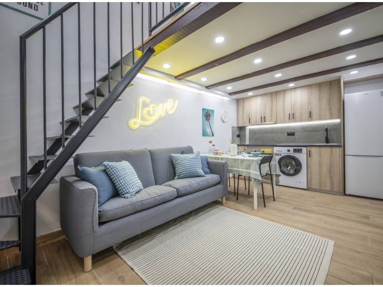 Sala de estar de Estudio en venta en  Barcelona Capital con Parquet y Amueblado