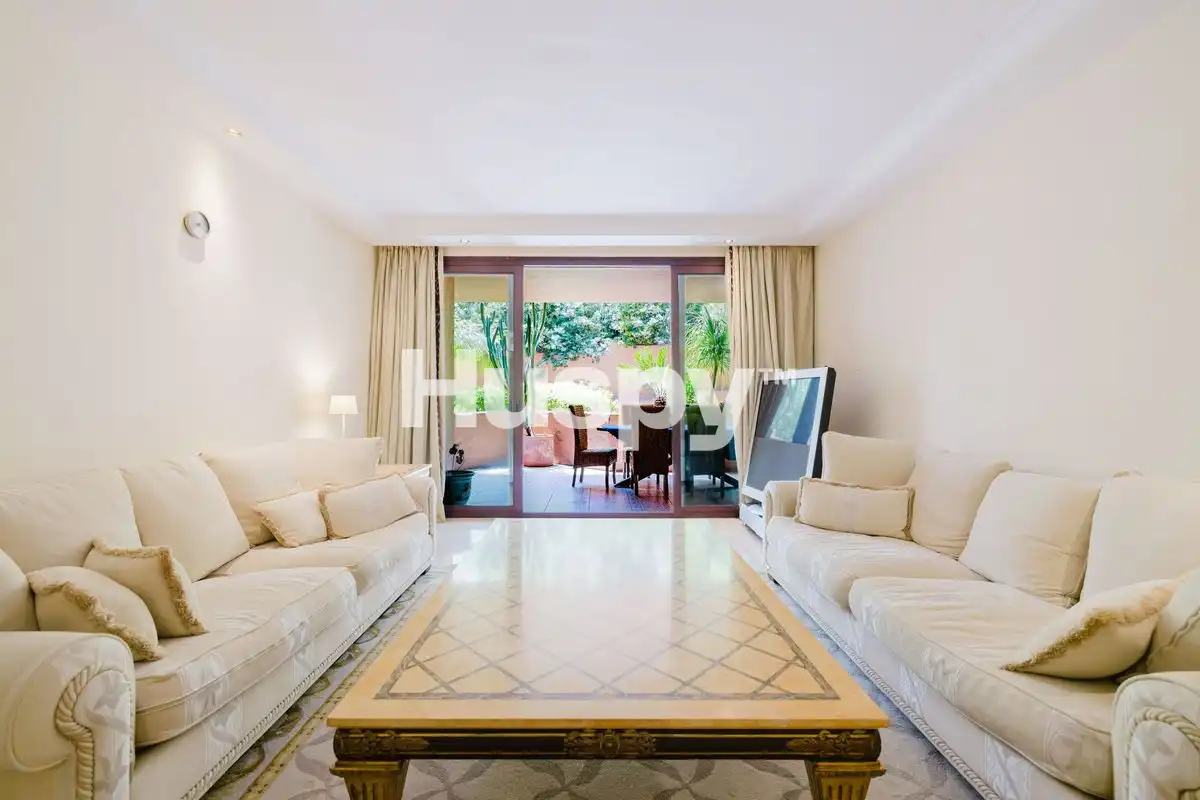 Flat for sale in Estepona, Málaga
