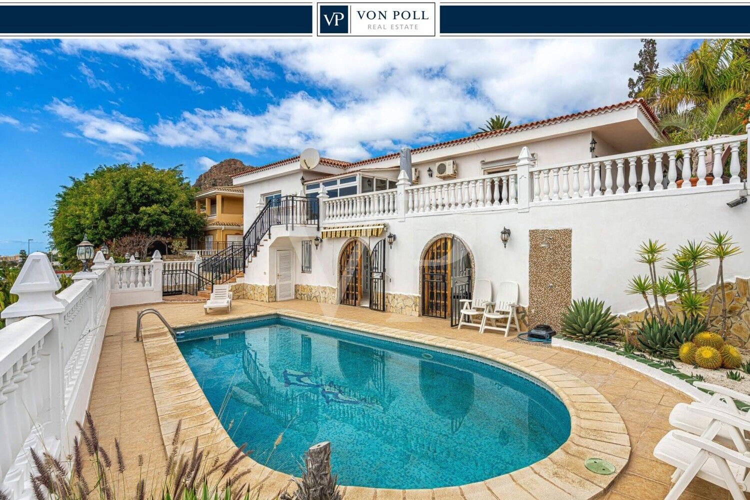 Vista exterior de Casa o chalet en venta en Arona con Aire acondicionado, Jardín privado y Terraza