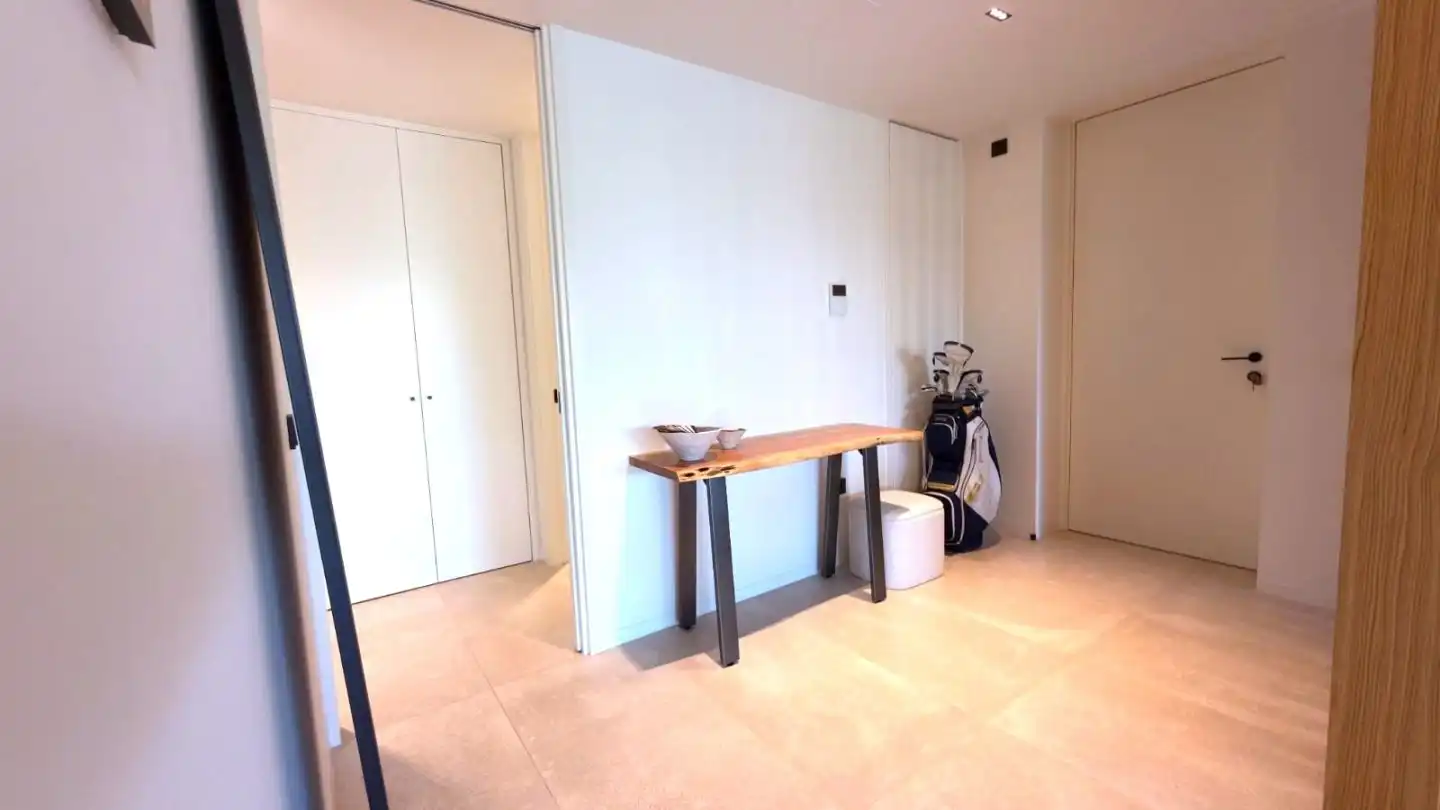 Wohnung zum Verkauf in Sotogrande mit Klimaanlage, Heizung und Privatgarten