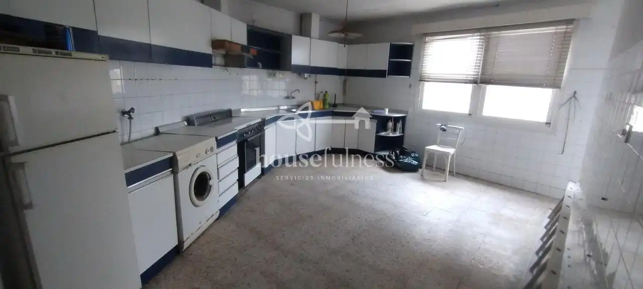Cuina de Casa o xalet en venda en Ferrol amb Jardí privat i Traster