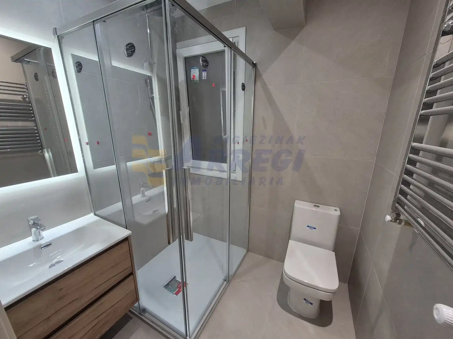 Bathroom of Flat for sale in Azkoitia, Gipuzkoa