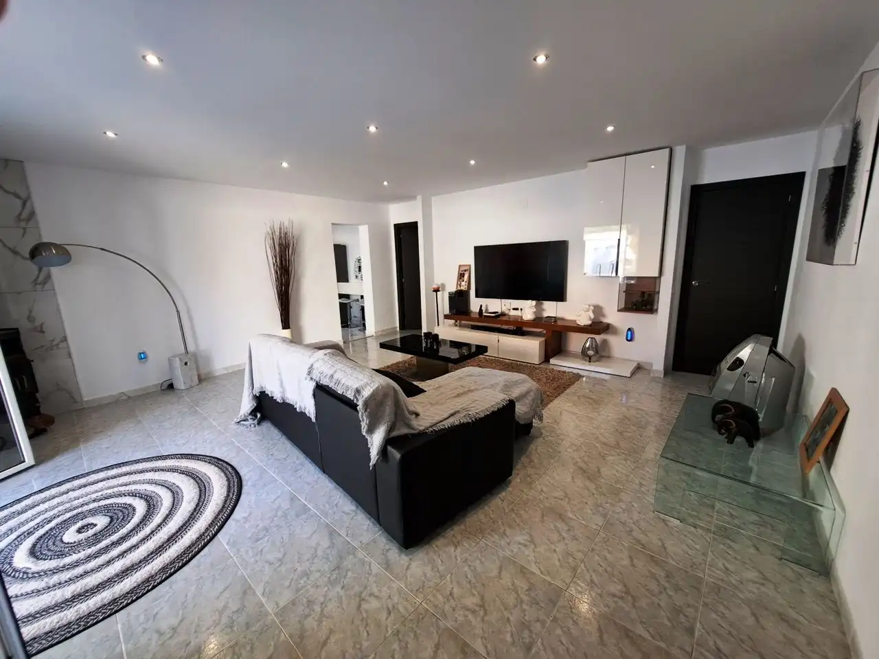 Sala de estar de Casa o chalet en venta en La Nucia con Aire acondicionado, Calefacción y Jardín privado