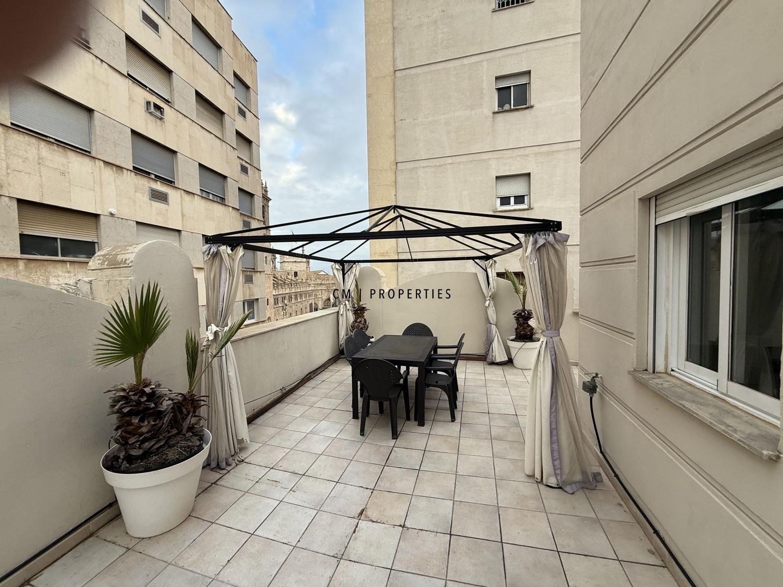 Terrace of Attic to rent in  Valencia Capital  with Air Conditioner, Heating and Terrace
