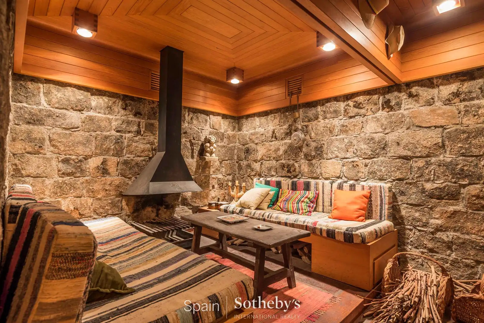 Living room of Houses for sale in Fuente del Fresno  with Heating, Private garden and Terrace