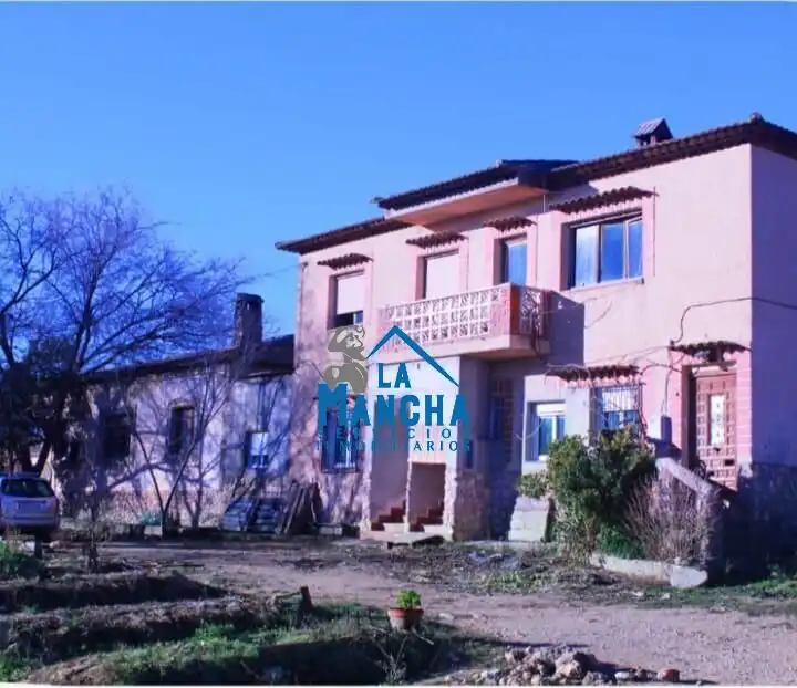 Exterior view of Country homes for sale in Hoya-Gonzalo
