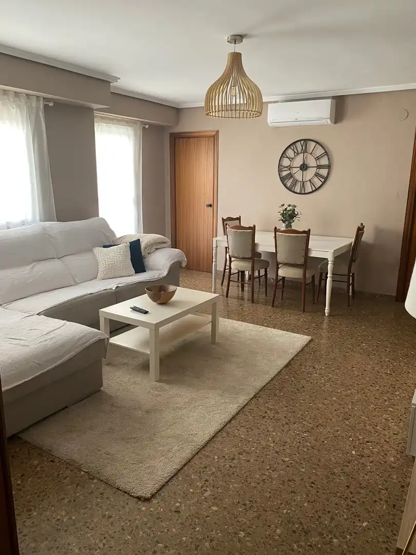 Sala d'estar de Apartament en venda en Valencia amb Moblat