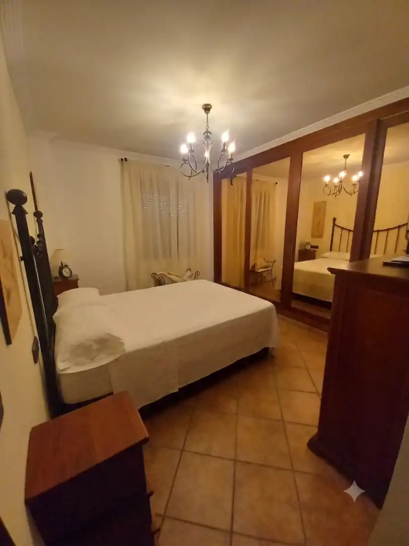 Dormitori de Casa o xalet en venda en Dos Hermanas amb Aire condicionat, Terrassa i Traster