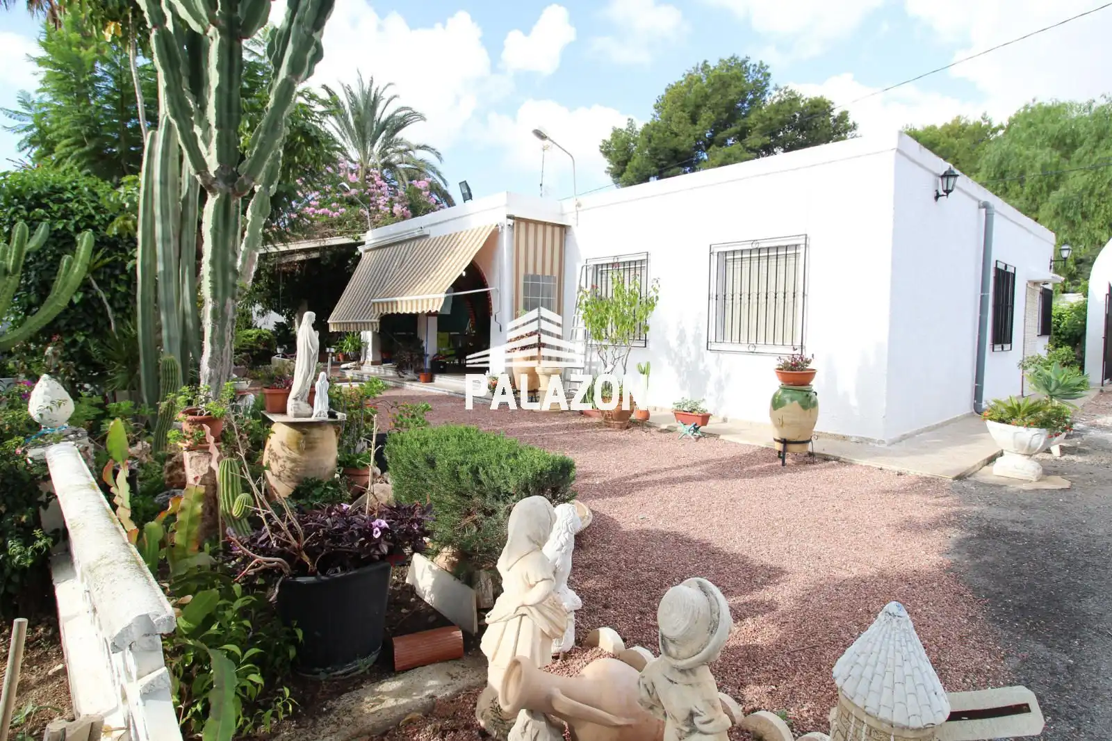 Maison rustique avec piscine à vendre à Crevillent