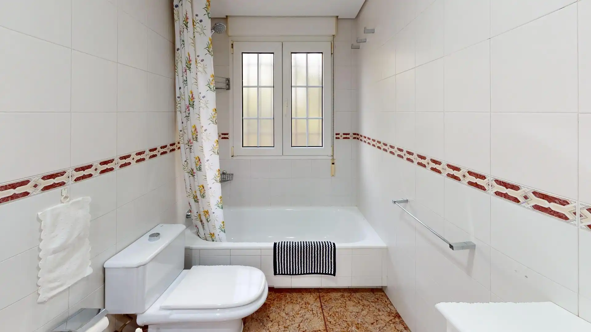 Baño de Casa o chalet en venta en Pedrezuela con Calefacción, Jardín privado y Terraza