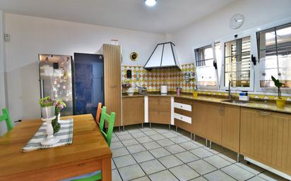 Kitchen of House or chalet for sale in Santa Lucía de Tirajana  with Air Conditioner, Terrace and Storage room