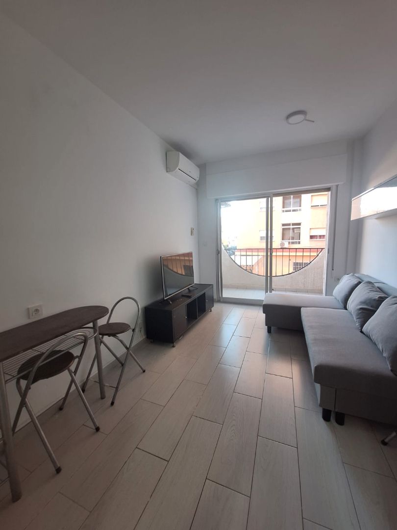 Living room of Study to rent in Torrevieja  with Furnished, Oven and Washing machine