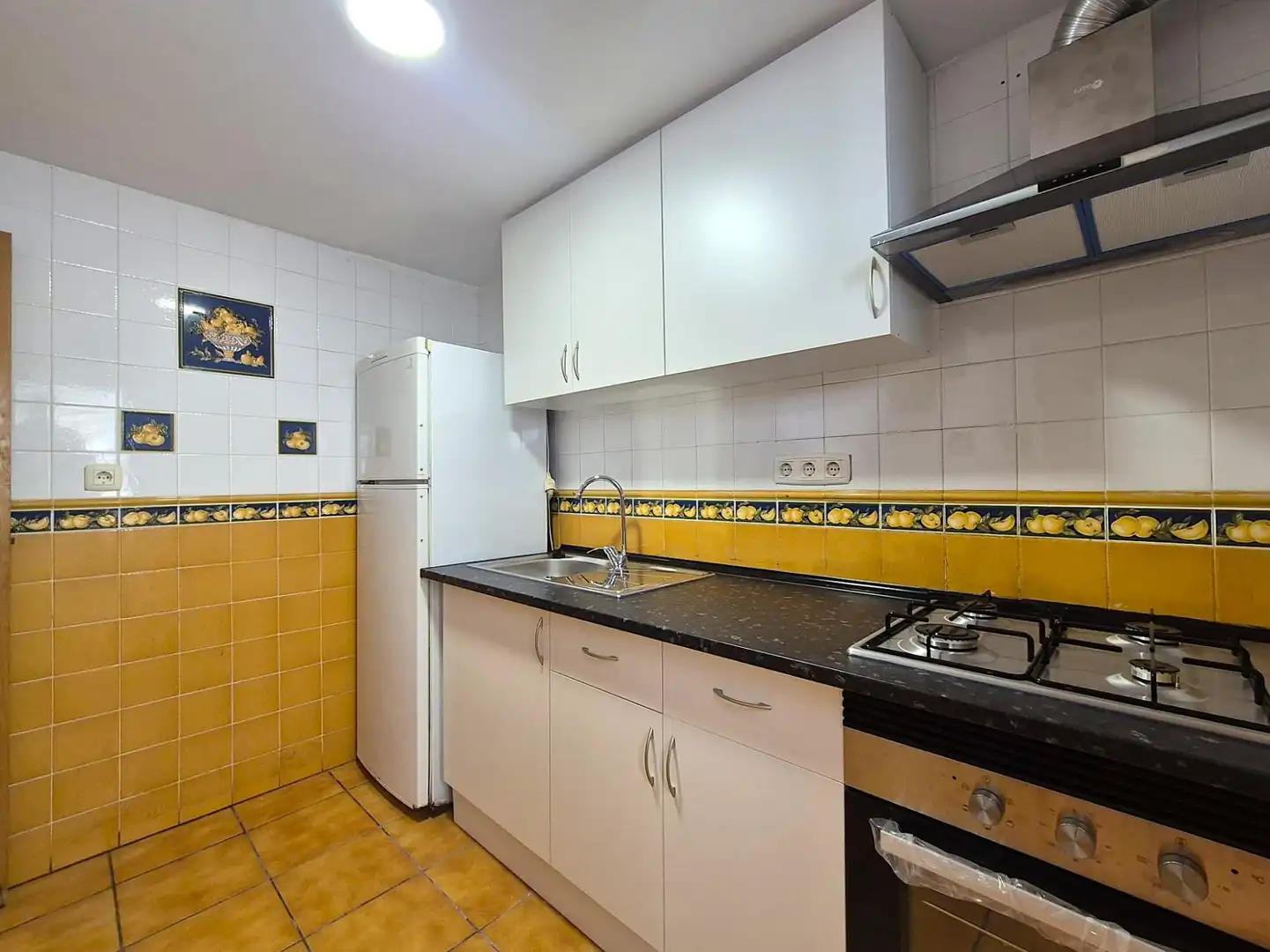 Kitchen of Apartments for sale in Alicante / Alacant  with Balcony