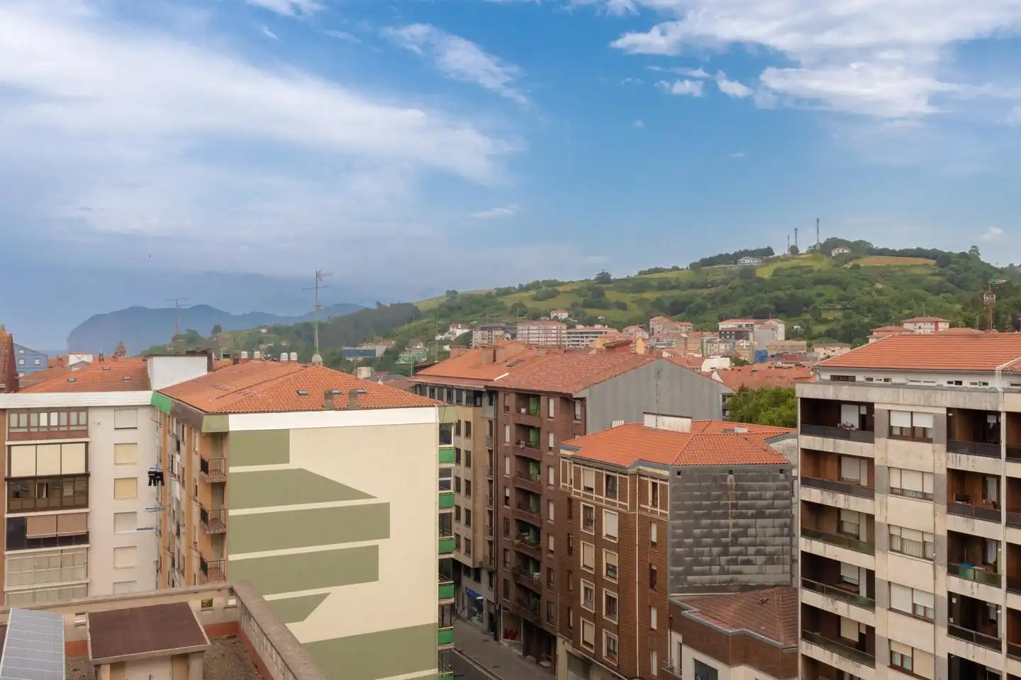 Vista exterior de Piso en venta en Bermeo con Terraza y Amueblado