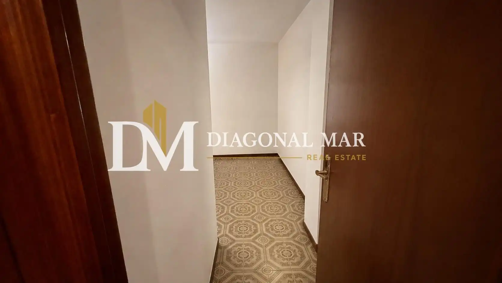 Habitación de Piso en venta en Barcelona con Balcón