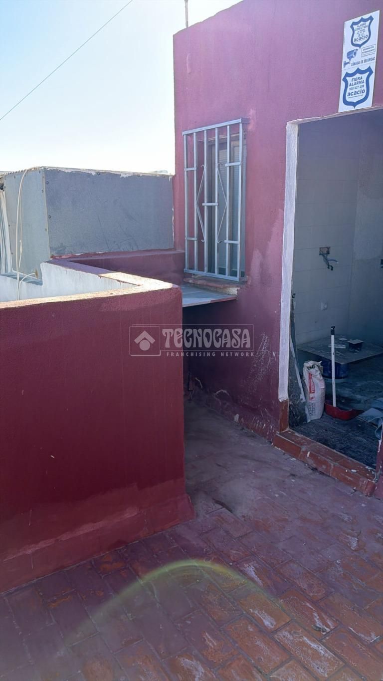 Außenansicht von Einfamilien-Reihenhaus zum Verkauf in  Almería Capital